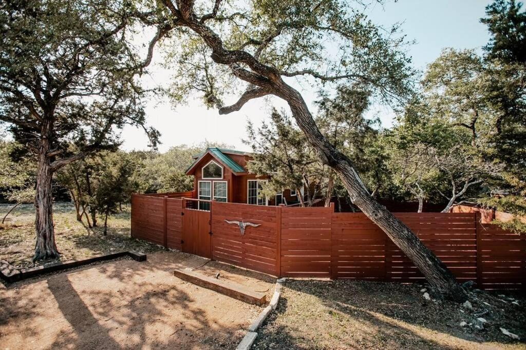 The Longhorn Cabin - Cabins At Rim Rock Austin Kültér fotó